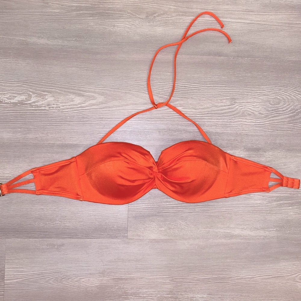 NWOT Victoria’s Secret coral knockout knot front bandeau bikini top 34c